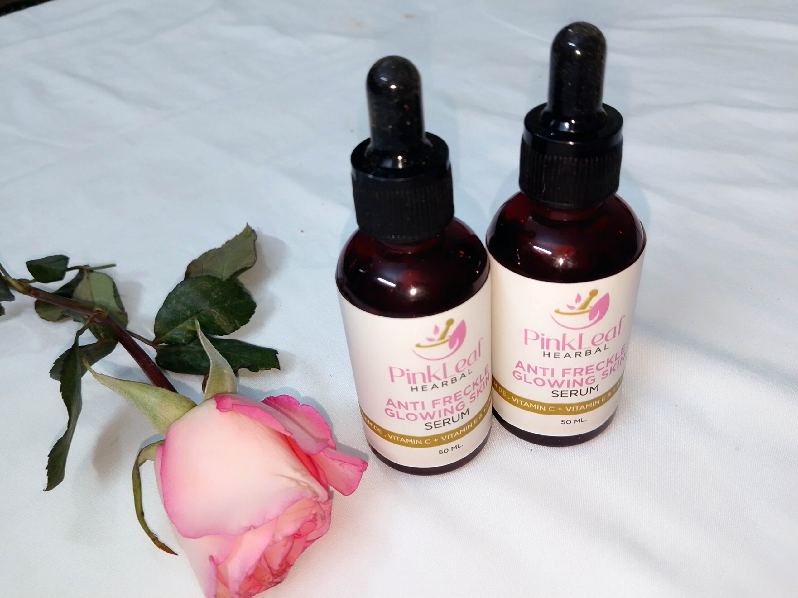 Pink Leaf Anti Freckle Glowing Skin Serum - Image 2