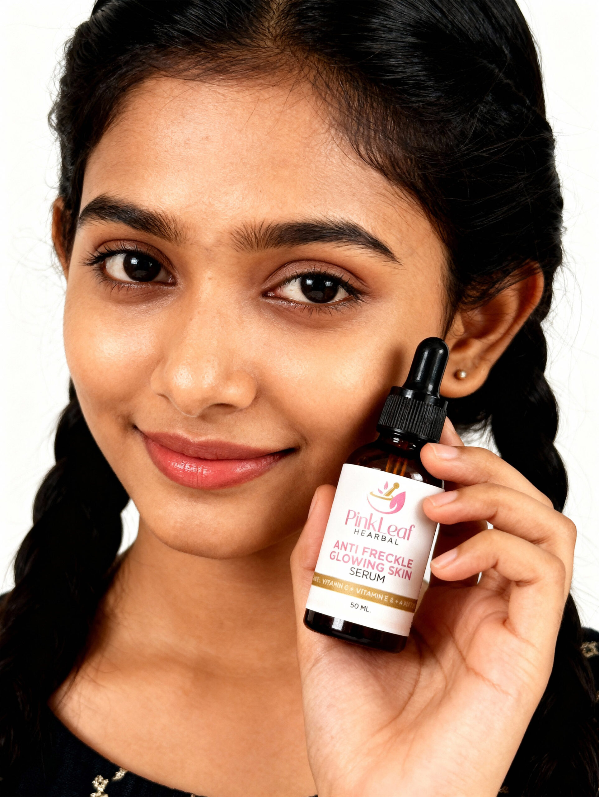 Pink Leaf Anti Freckle Glowing Skin Serum - Image 3